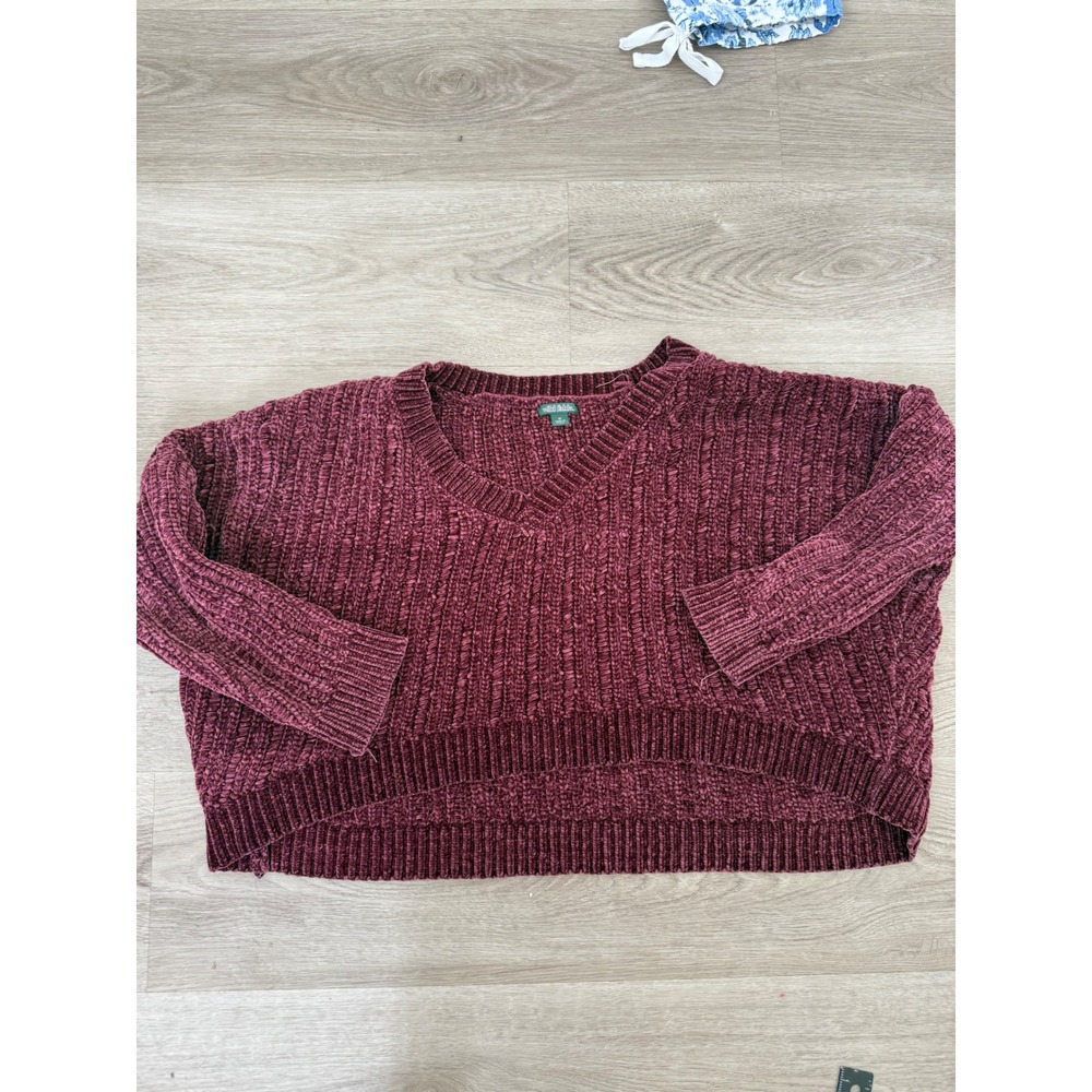 Wild Fable Burgundy Chenille V-Neck Cropped Sweater Womens Medium Slouchy Knit